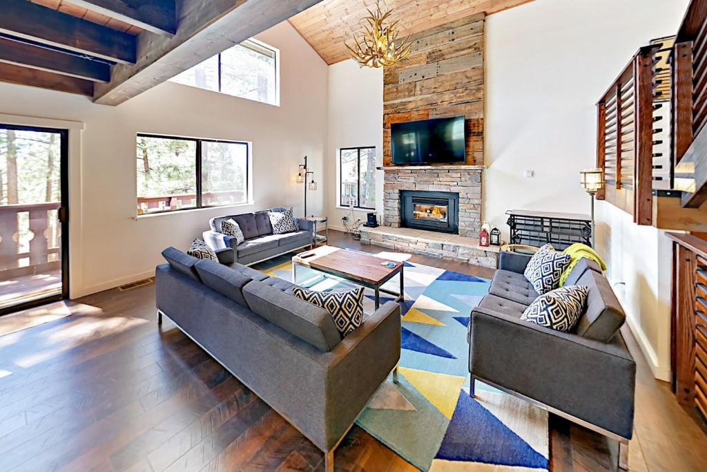 Tahoe Tyrol House | Tahoe Tyrol Chalet