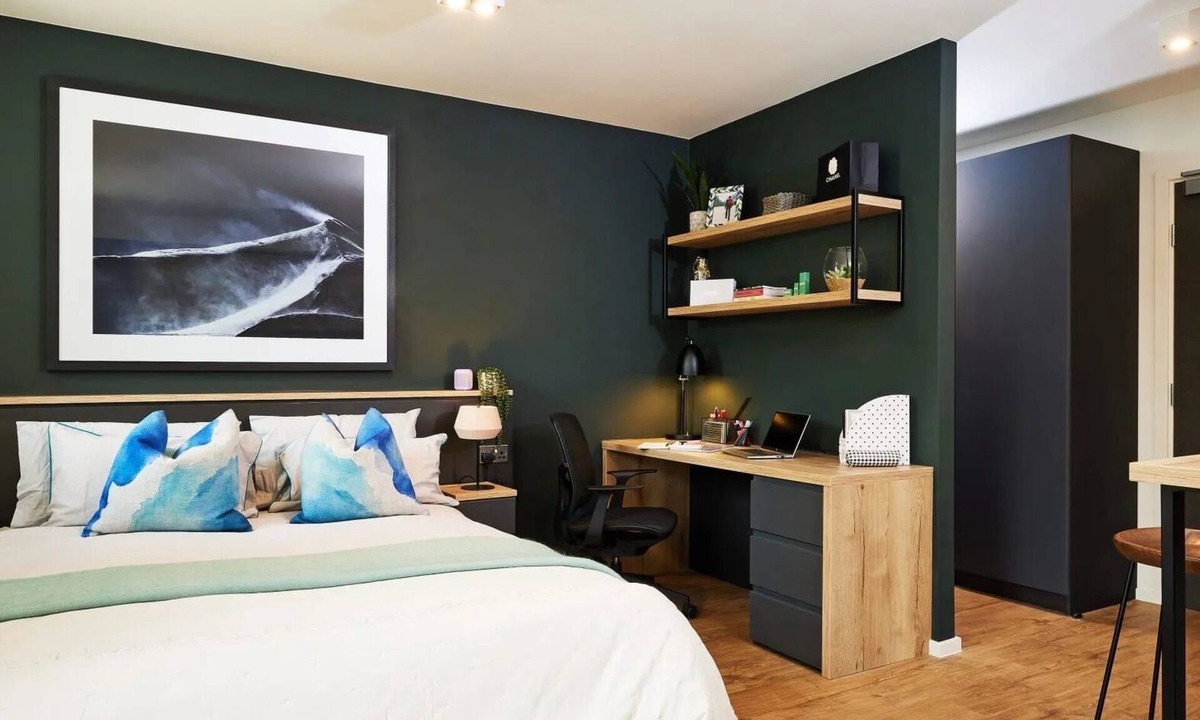 Camden Apartment | [TEST] 5 minutes to the theme park! Family-sized condo with game room & deck