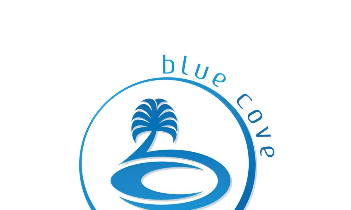 Hemet House | The Blue Cove