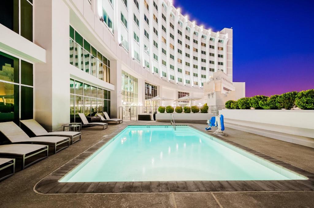 Commerce Hotel | The Commerce Casino & Hotel