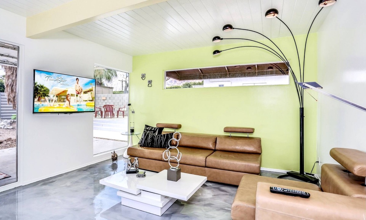 Racquet Club Estates House | The Famous " Rat Pack" Pool Home