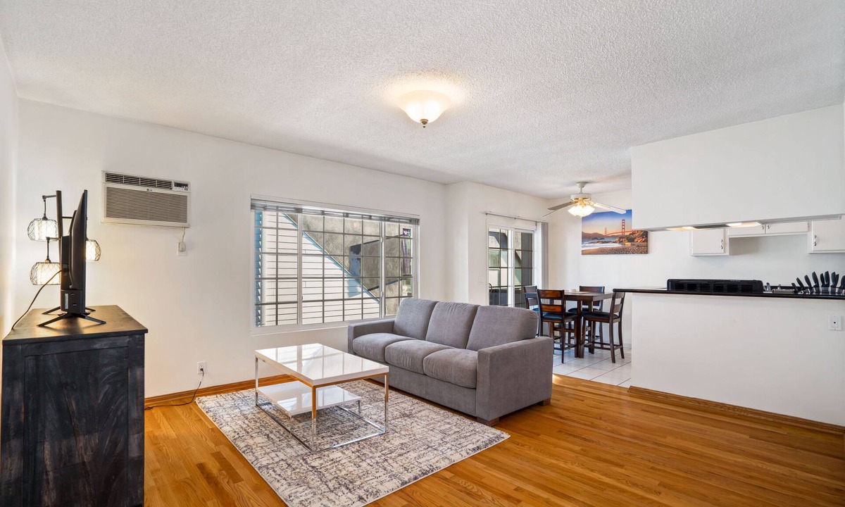The Vinton | Palms