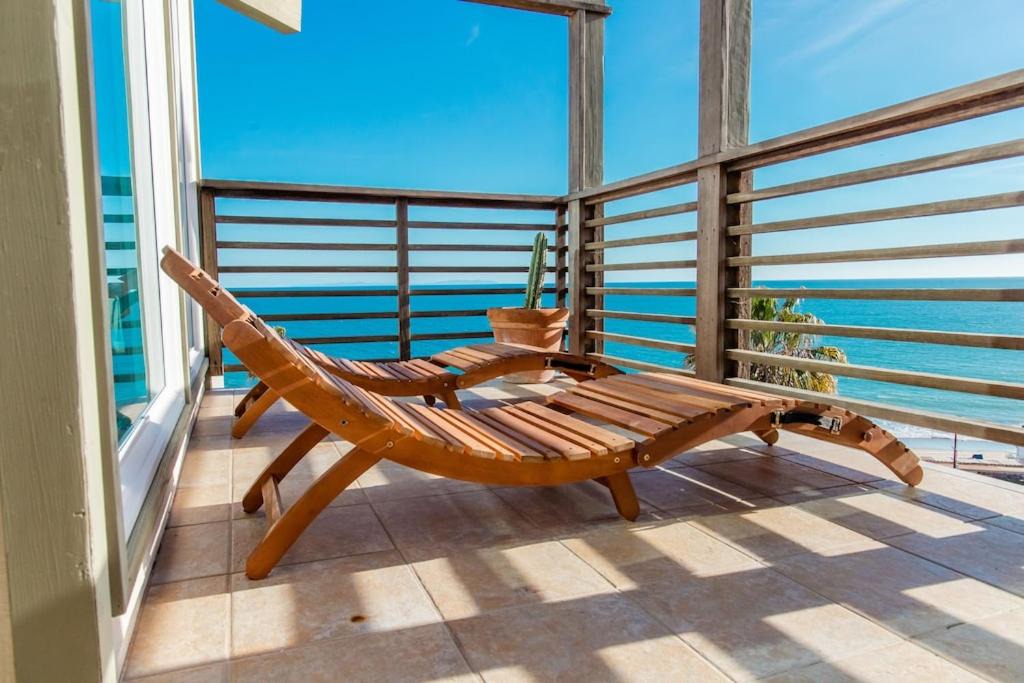 Eastern Malibu House | The Vista House - Malibu Ocean Views - Bo-ho Chic