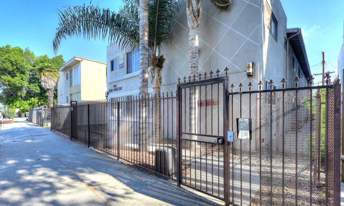 Hollywood Apartment | The Wilcox #2