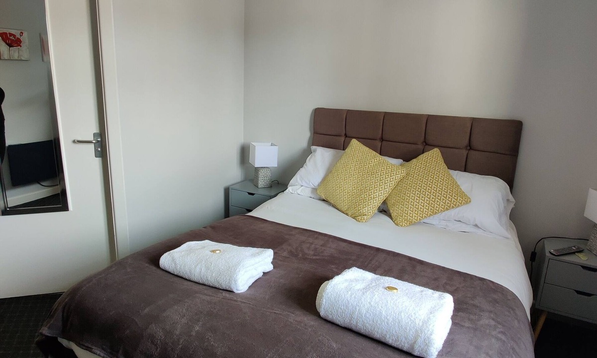 Fishbourne Hotel | The Woolpack Inn