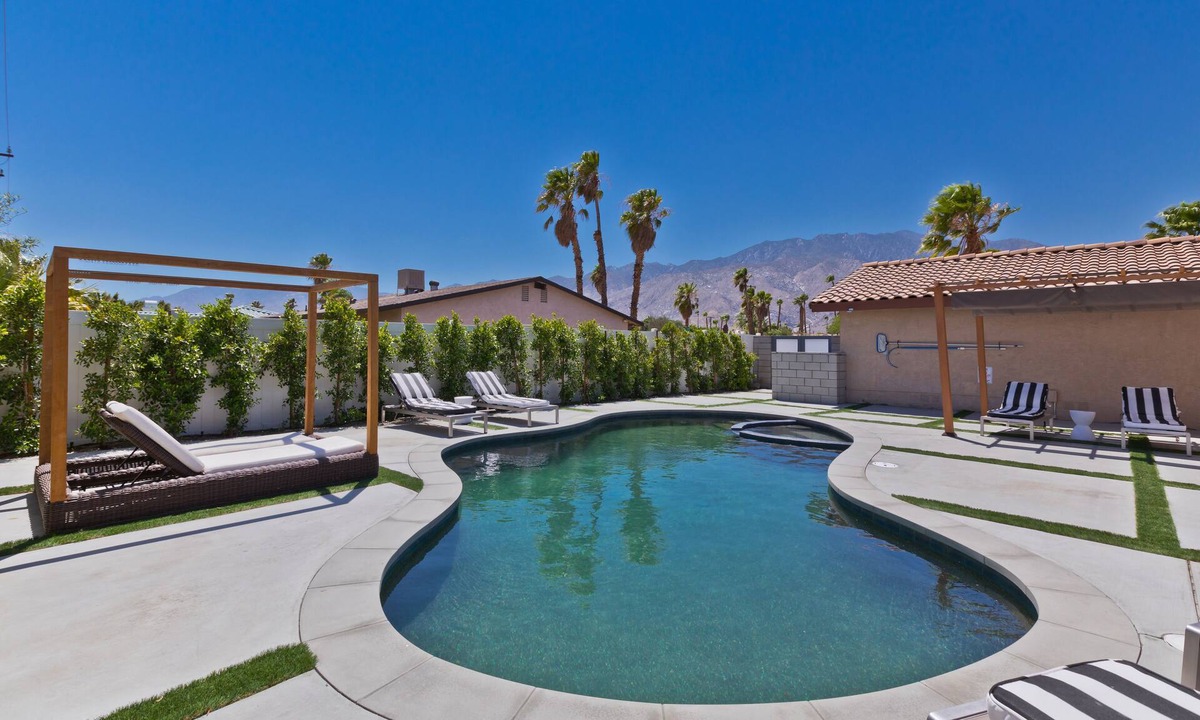 Palm Springs House | TOTAL RELAXATION BEAUTIFUL HOUSE WITH POOL & SPA & MOUNTAIN VIEW & PRIVATE AREA