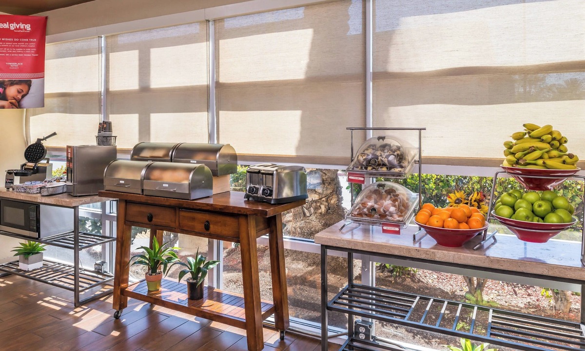 Platinum Triangle Hotel | TownePlace Suites By Marriott Anaheim Maingate Near Angel Stadium
