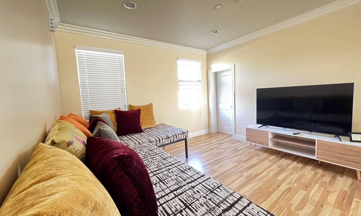 Azusa House | Townhouse - New, New, Newn