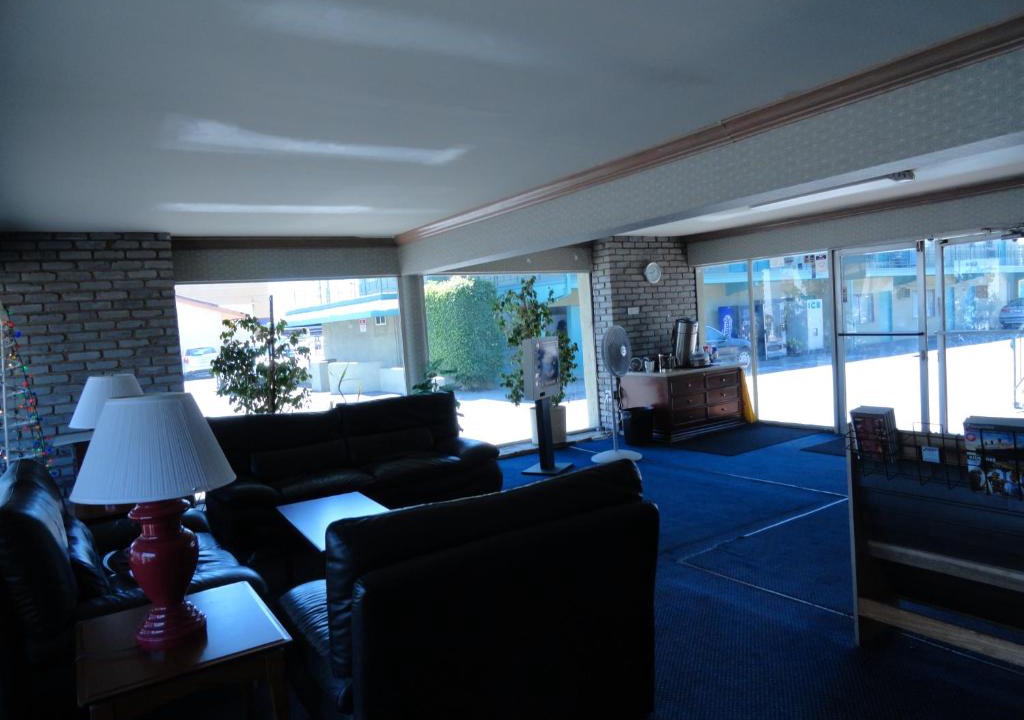 North Hills East Hotel | Travel Inn