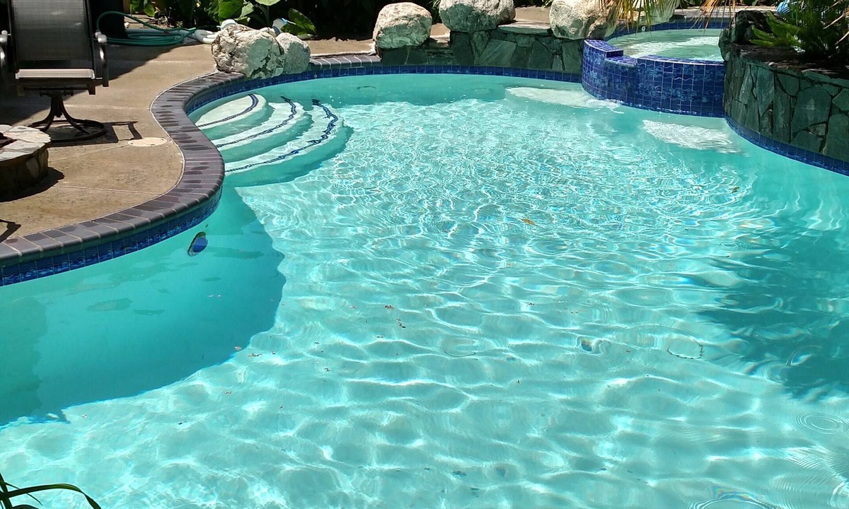 Lake Forest House | Tropical Home, Heated Pool, Spa, Fire Ring, Fireplace, Central Air, Pool table