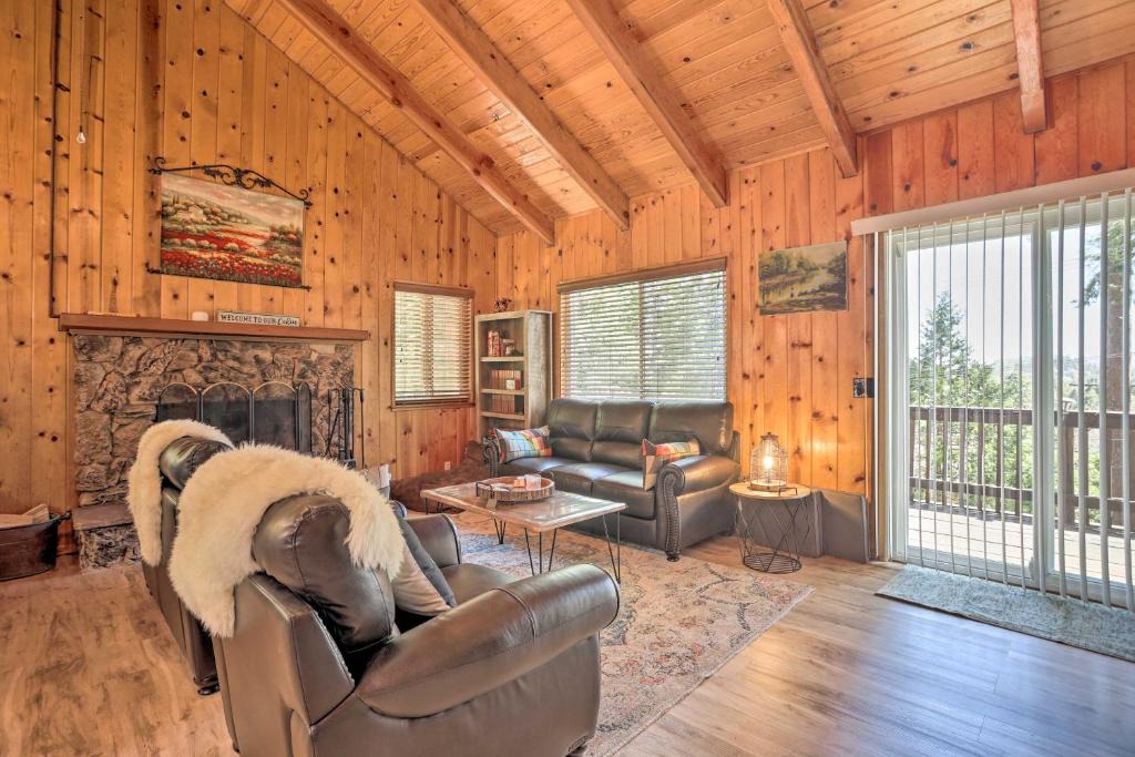 Twin Peaks House | Twin Peaks Retreat about 3 Mi to Lake Arrowhead!