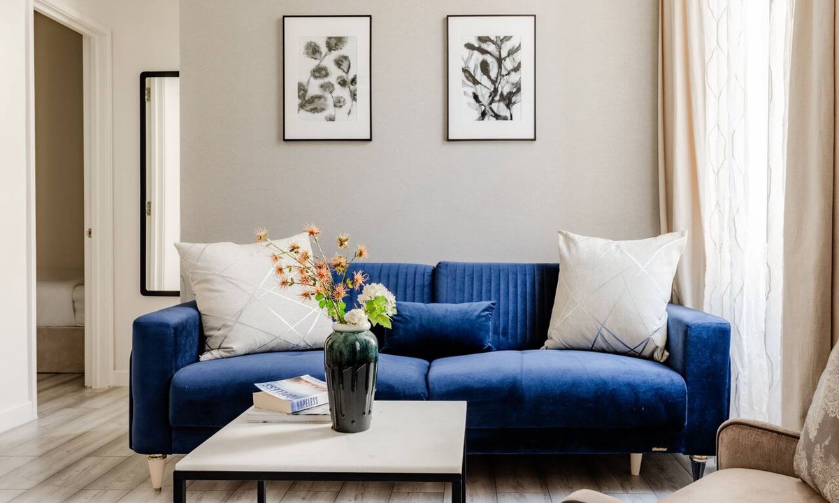 Queen's Gate Apartment | Two Bed and One Bath in High Street Kensington