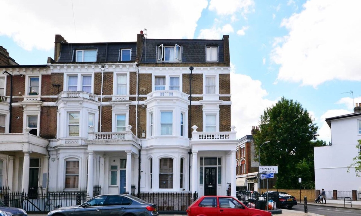 Addison Apartment | Two Bed Garden Flat with Private Entrance