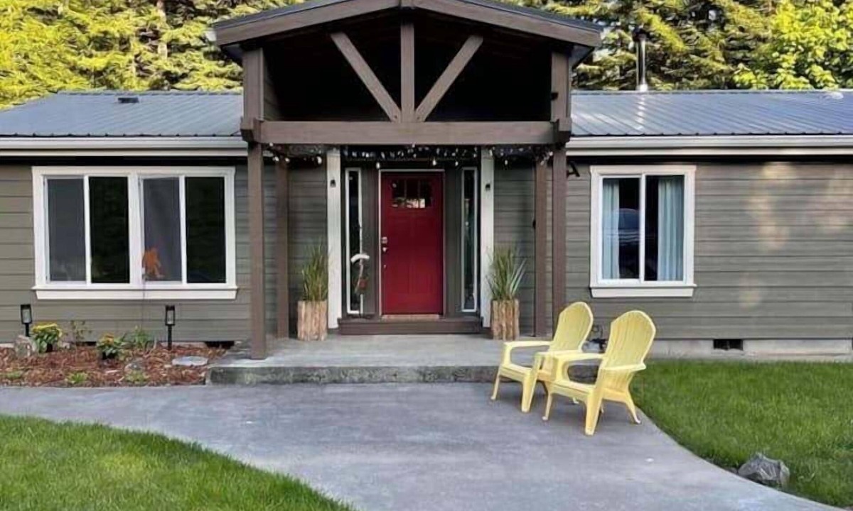 McKinleyville House | 🌲 Ultimate Family Getaway! Bigfoots Hideaway in the Heart of the Redwoods!🌲