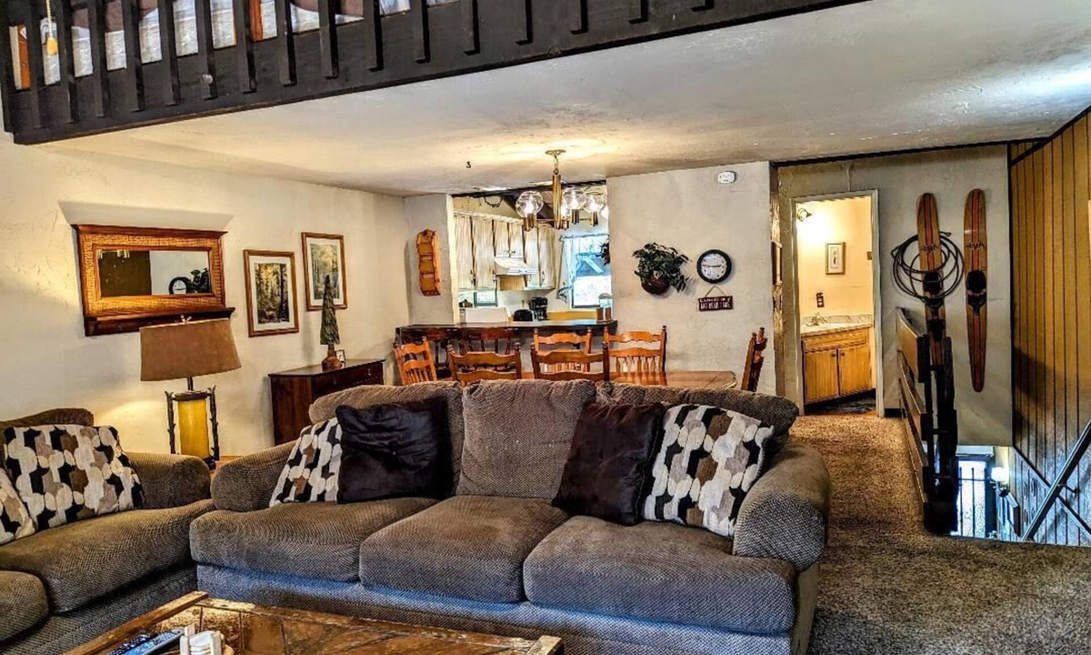 Big Bear Lake House | Unbeatable Location at Snow Summit – 2BR Townhouse Retreat