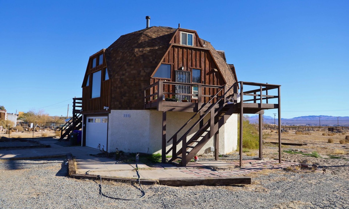 Barstow House | Unique Dome Home in Barstow w/Game Room & Private Spa!