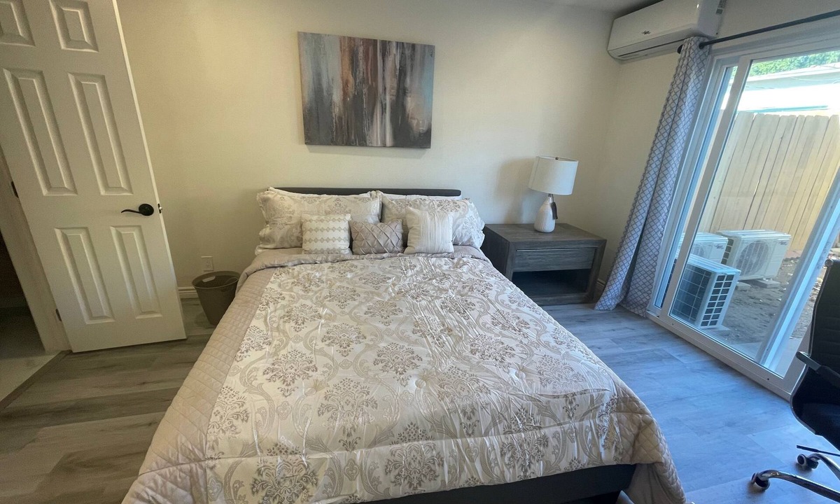 Upland Apartment | Upland 2 B/B - Close Airport, Fairplex