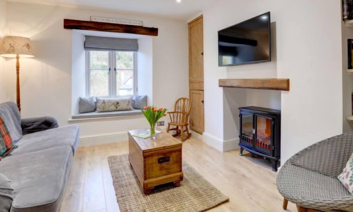 Lynmouth House | Vacation home Fox Cottage in Barnstaple and Braunton - 4 persons, 2 bedrooms