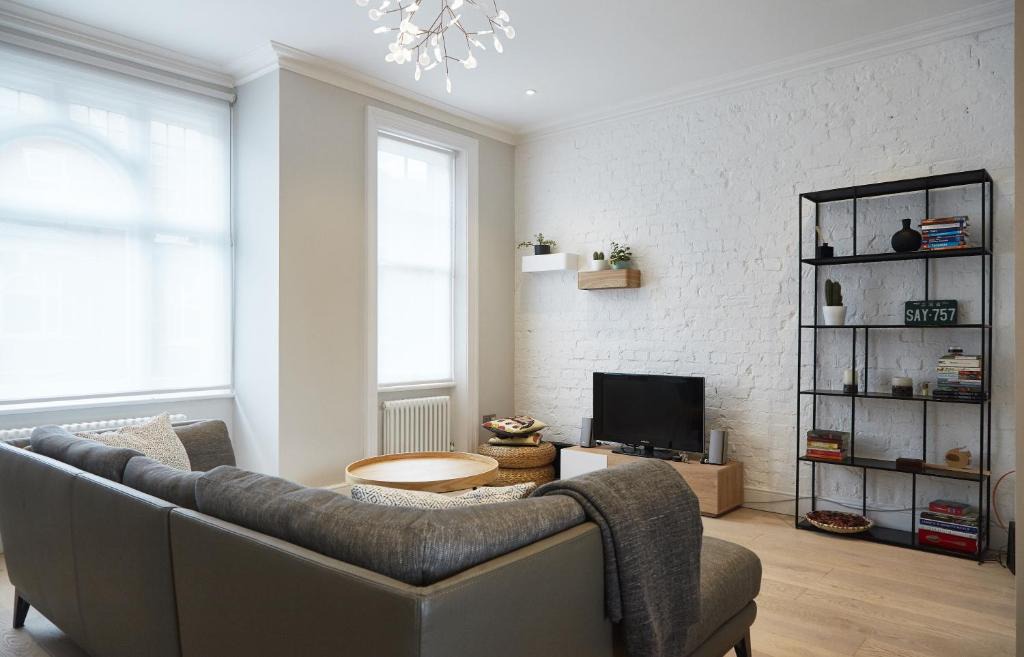 Gospel Oak House | Veeve - At the Foot of Parliament Hill