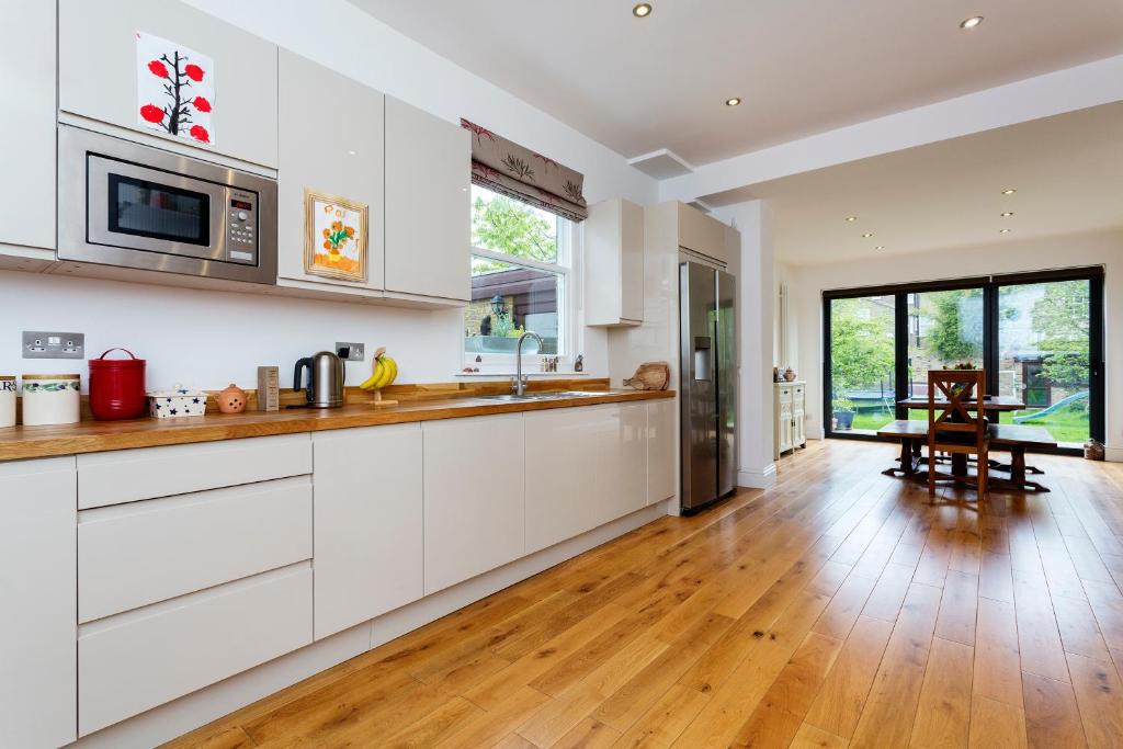 St. Leonard's House | Veeve - Space to Play