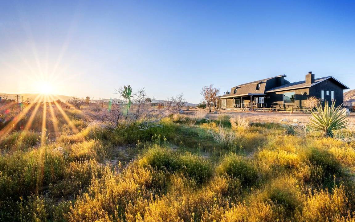 Pioneertown Villa | Villa ∙ 3 bedrooms ∙ 8 guests