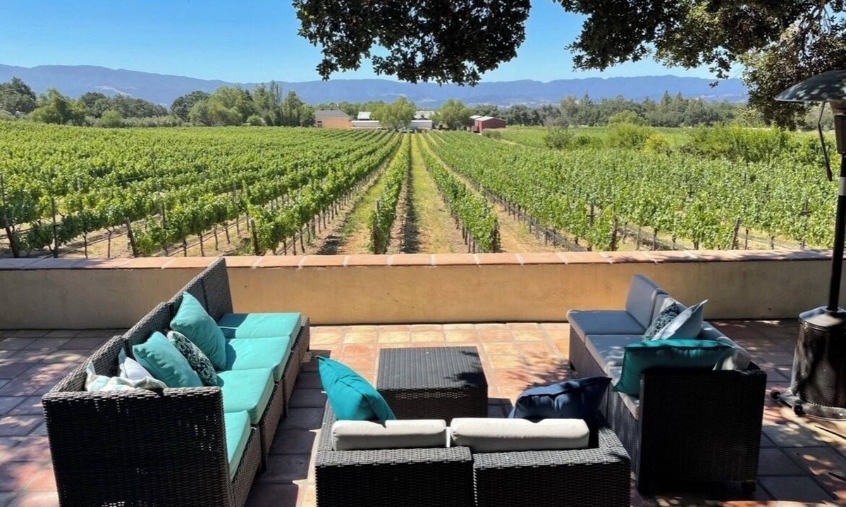 Santa Ynez House | Vineyard Home for the Art Lover
