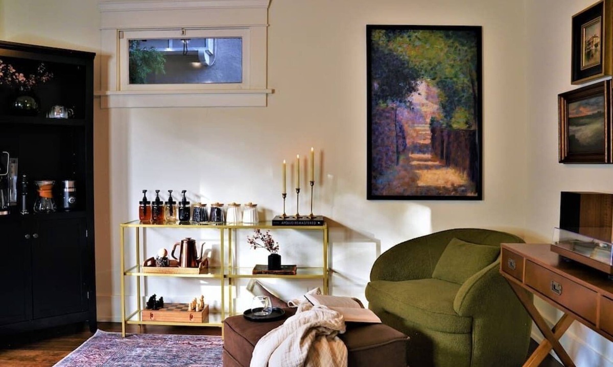 Bluff Heights House | Vintage Beach Retreat | Pool, King Beds, Coffee Bar