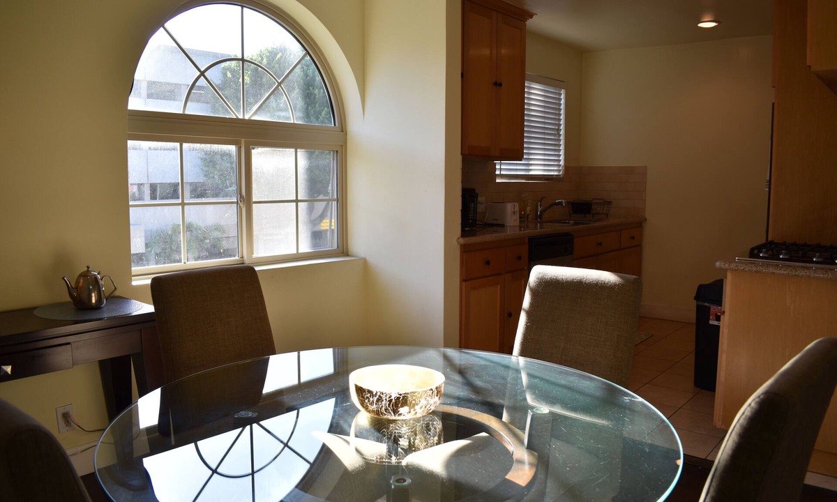 Beverly Hills Apartment | Walk everywhere in Beverly Hills, Cozy 1 bedroom