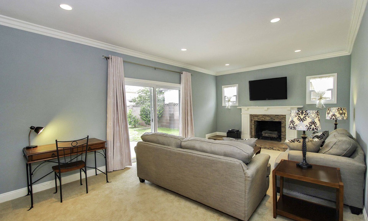 Hermosa Village House | Walk to Disneyland& Convention Center 1 or 1.4 miles