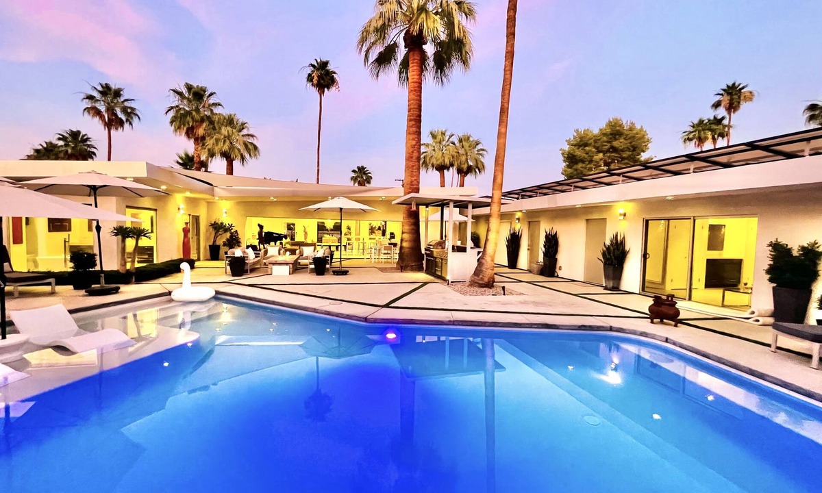 Palm Springs | Warm Sands