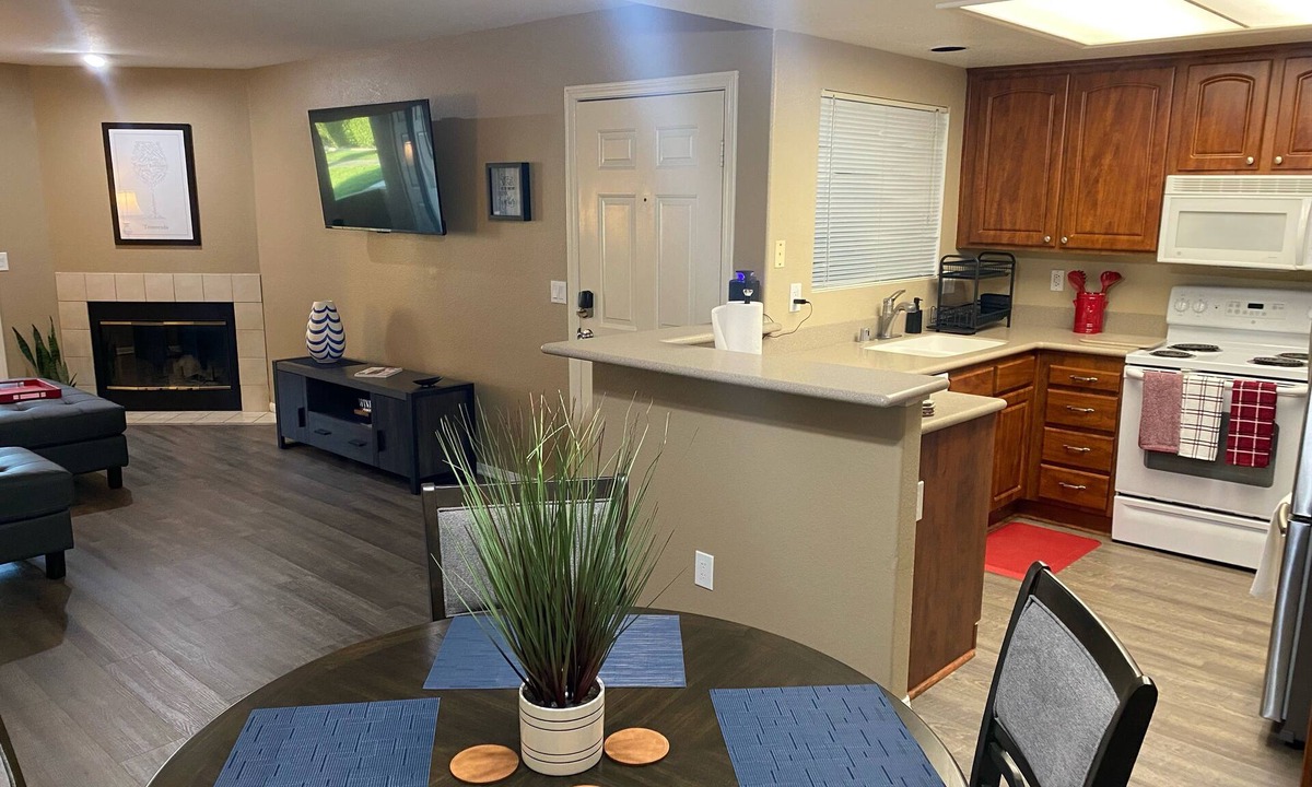 Temecula Condo | Weekend Wine Getaway