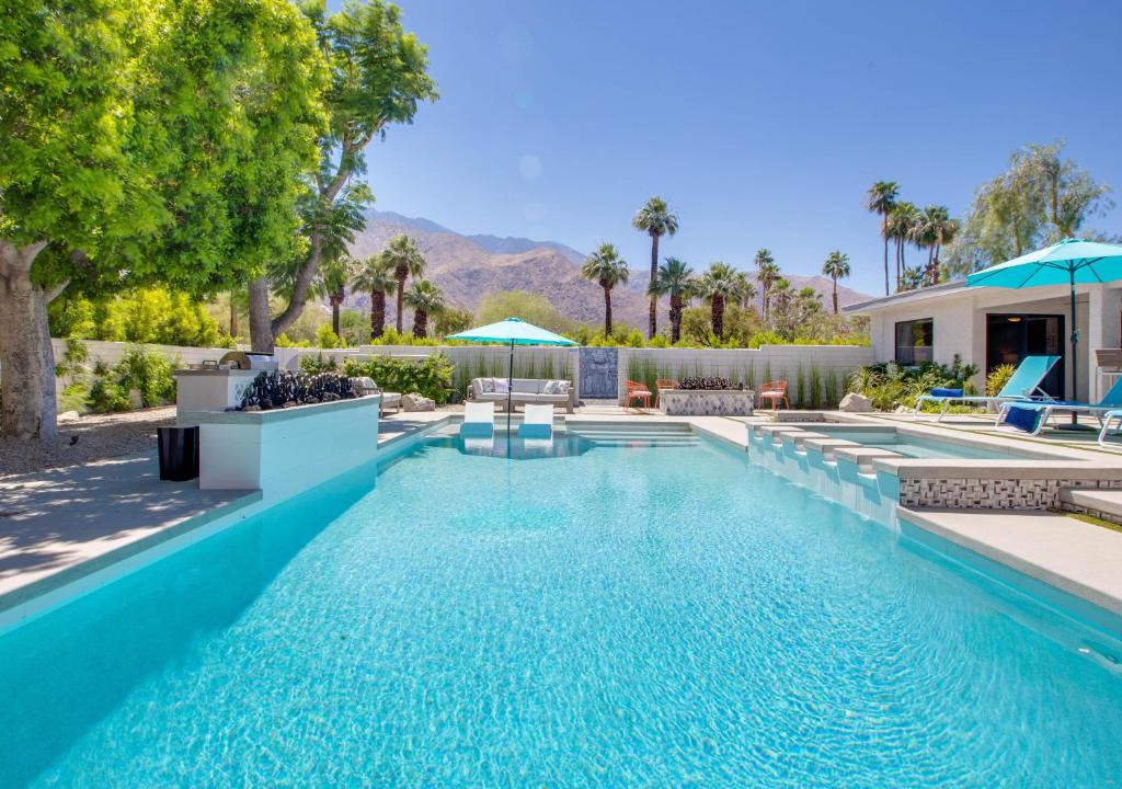 El Mirador House | West Elm Pool House 2018