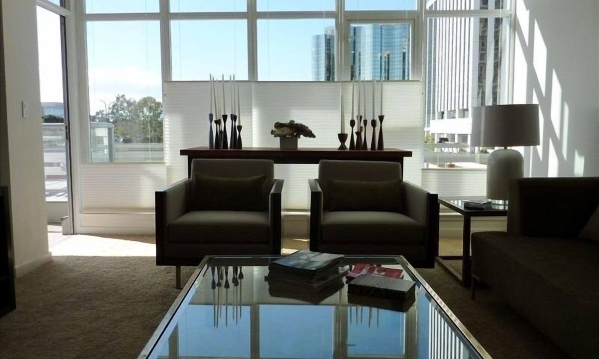 Waterfront Condo | WEST OCEAN TOWERS Long Bch Condo 2Bed/2BA/Sunny/Balcony/Pool/Gym/BEST BUILDING!