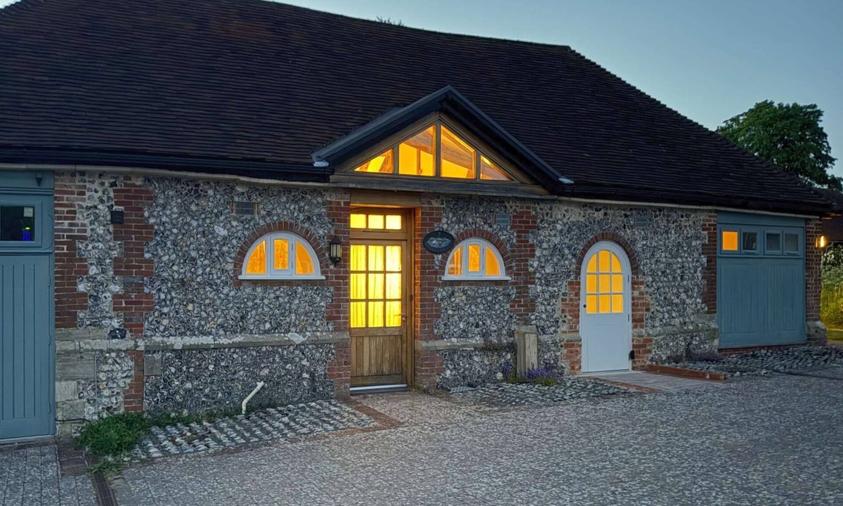 Clayton Cottage | Within the South Downs National Park, 7 miles north of Brighton.