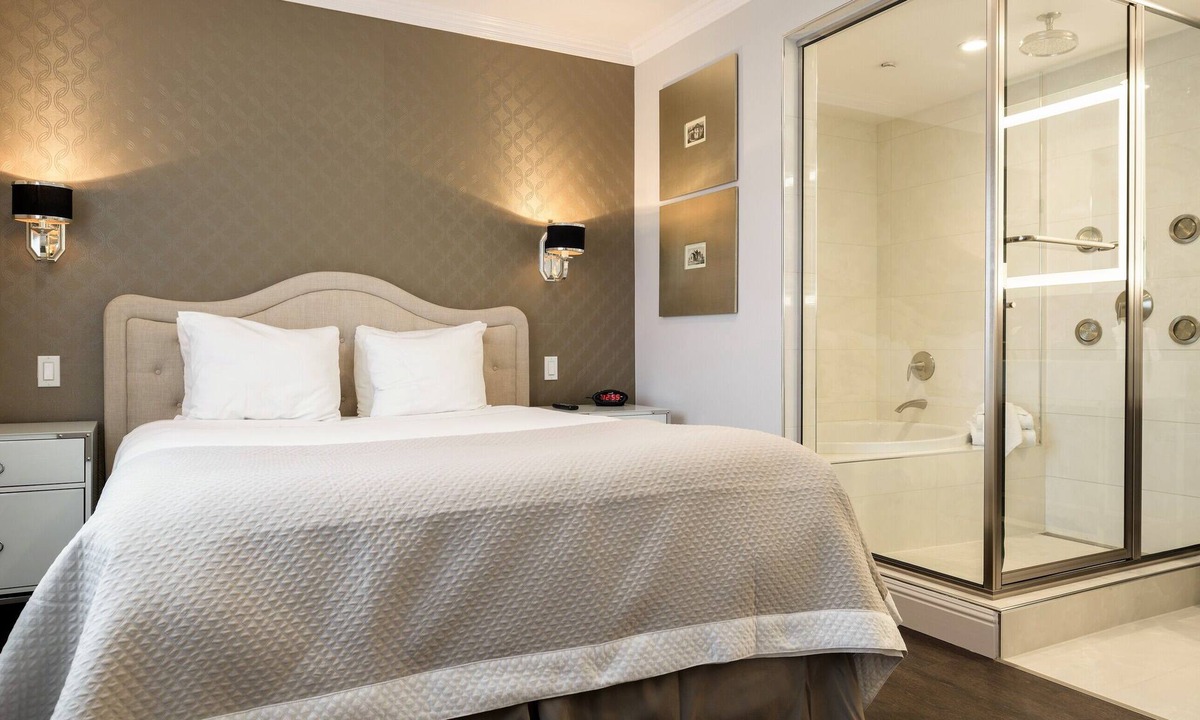 West San Jose Hotel | Woodcrest Hotel Cupertino