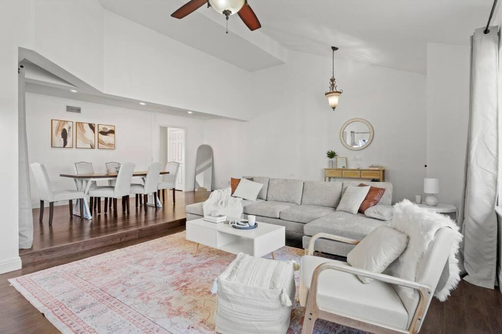 Simi Valley Villa | Your Cozy Simi Getaway
