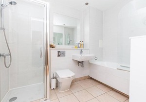 1 Bedroom Top Floor Flat / Shoreditch - Dalston