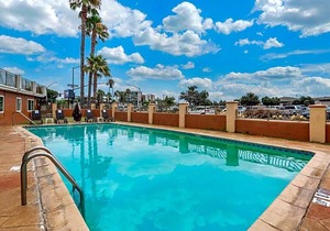 2-Star Hotel ∙ Comfort Inn San Diego Airport At The Harbor