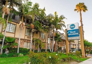 2-Star Hotel ∙ Best Western Palm Garden Inn