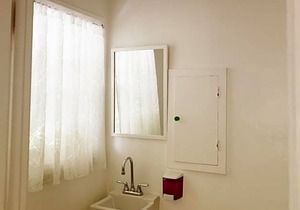 2-Star Hotel ∙ Orange Drive Hostel