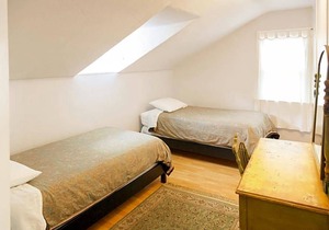 2-Star Hotel ∙ Orange Drive Hostel