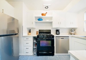 2BD Private Home 1Block to WindanSea Beach with Yard, Firepit, & Updated Interiors!