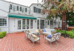 3 Acre Estate Encino sleeps 16