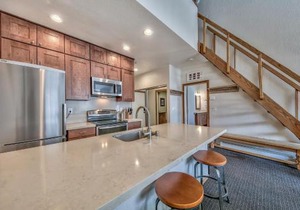 3302 Sun Meadows