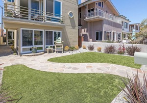 4 Bed 3300 sq ft Hermosa Beach house 3 houses to STRAND!