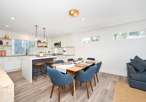 4 bedroom Renovated Home on Balboa Island