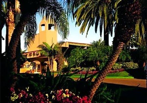 4-Star Hotel ∙ Hyatt Regency Newport Beach
