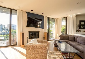 5 bedroom(s) House near Marina Del Rey