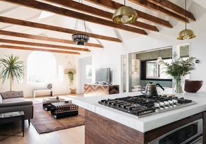 A LUXURY TROPICALIA RETREAT IN SILVERLAKE