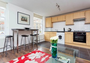 A modern apartment sleeping 3 with easy access to all areas of London (Veeve)